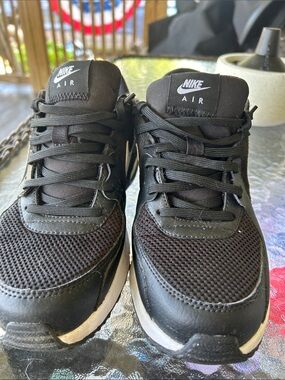 Nike Air Men's Black Mesh & Leather Sneakers